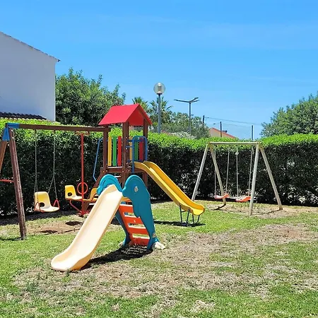 Mikes Vale Caranguejo タヴィラ